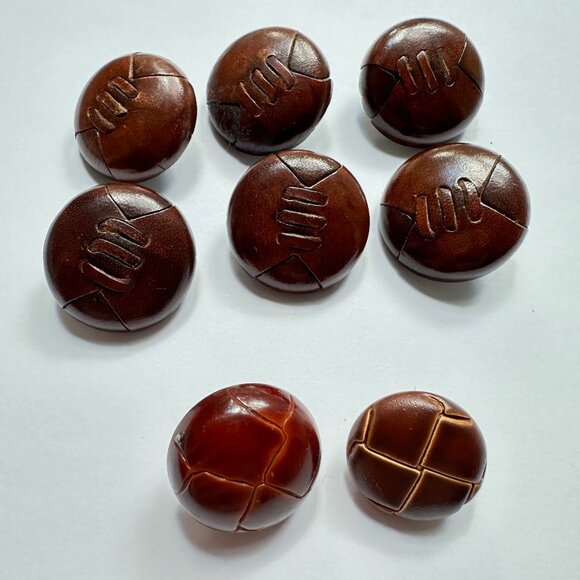 Bring a new lease of life to your sweaters or jackets, brown Leather Buttons - Picture 1 of 5